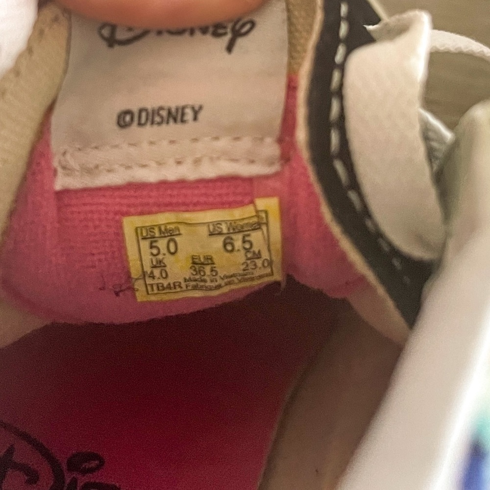 Vans X Disney Sk8 Hi Disney Princess Sneakers - Picture 12 of 15